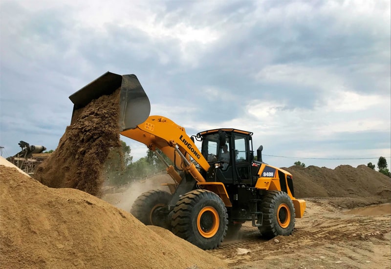 WHEEL LOADERS